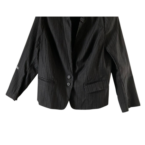 Lane Bryant Women's 24 Black Blazer Jacket Pinstripe Two Button Work Office - Picture 10 of 11
